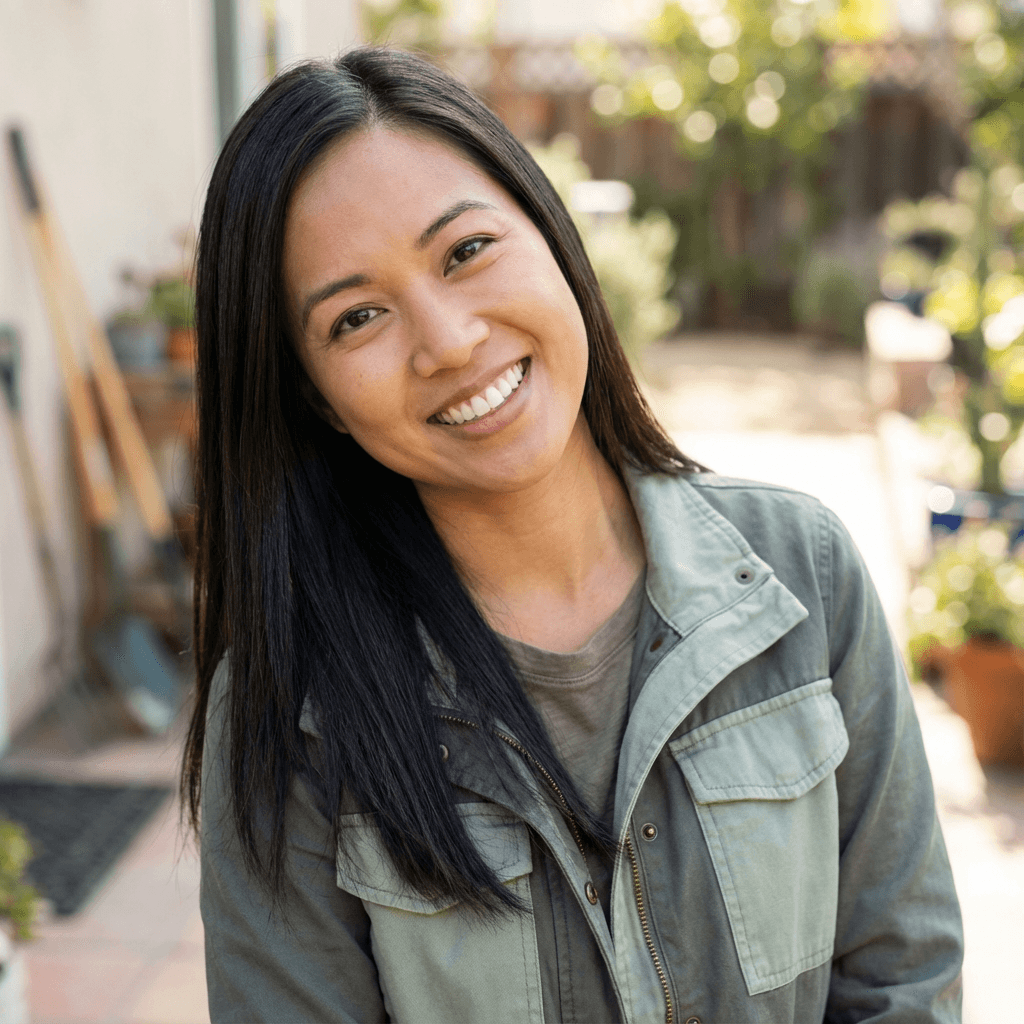 Rachel K. at her home office desk